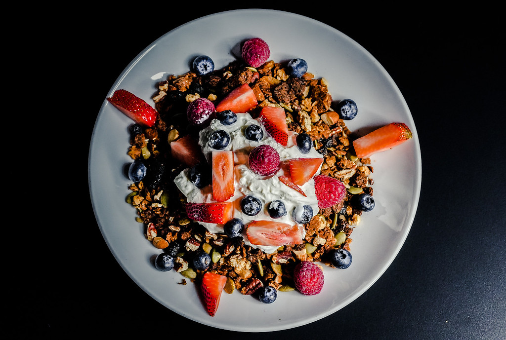 Picture of food in a white plate